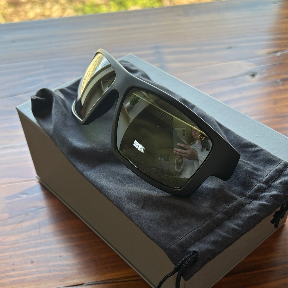 Switchback Matte Black Polarized Sunglasses - Men